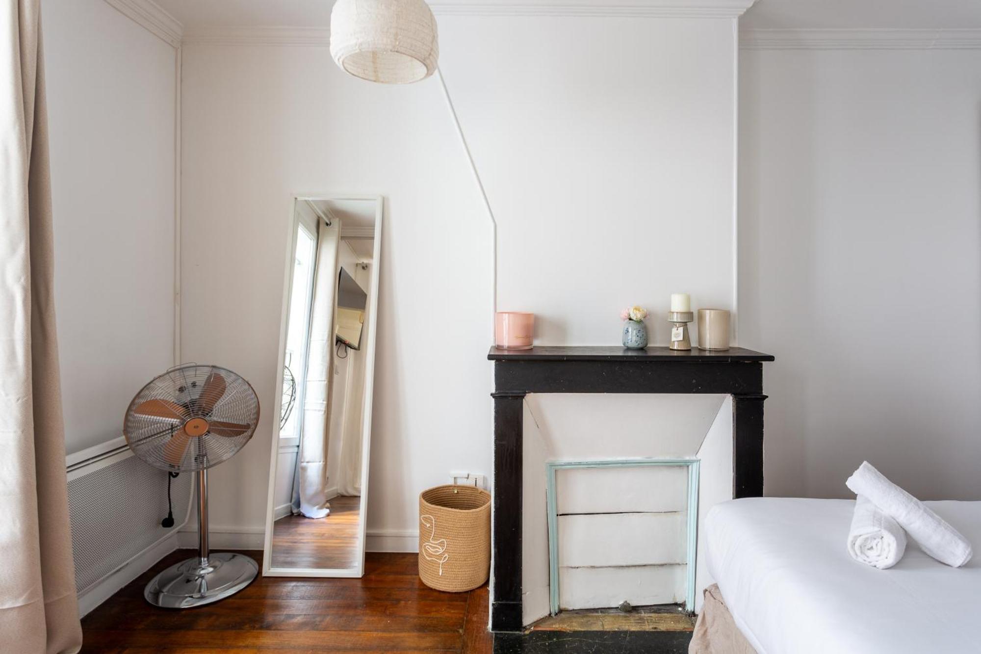 Appartamento The Heart Of The Marais Parigi Esterno foto